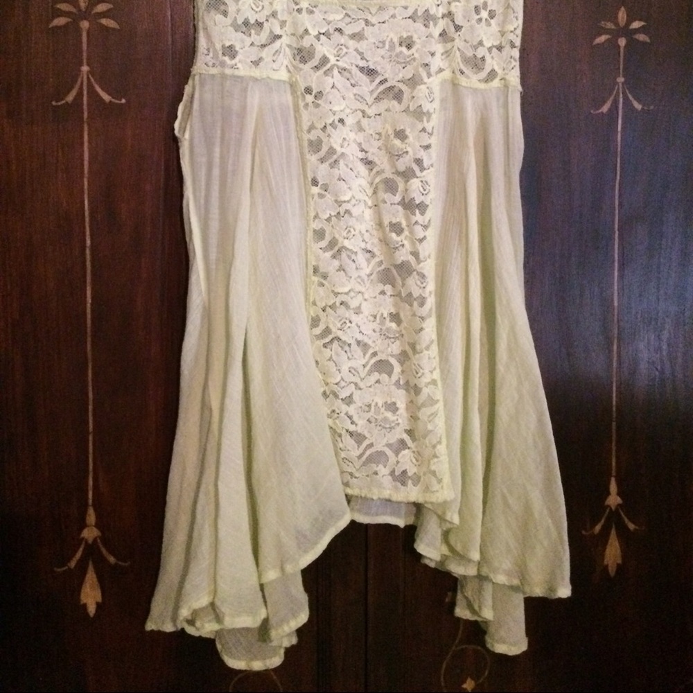 Free People One Vintagr Pale Green lace top Tank Flowy Lace Asymetrical